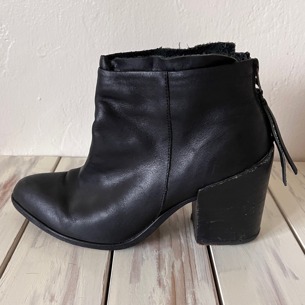 BASKE California Lakota Leather Ankle Boots